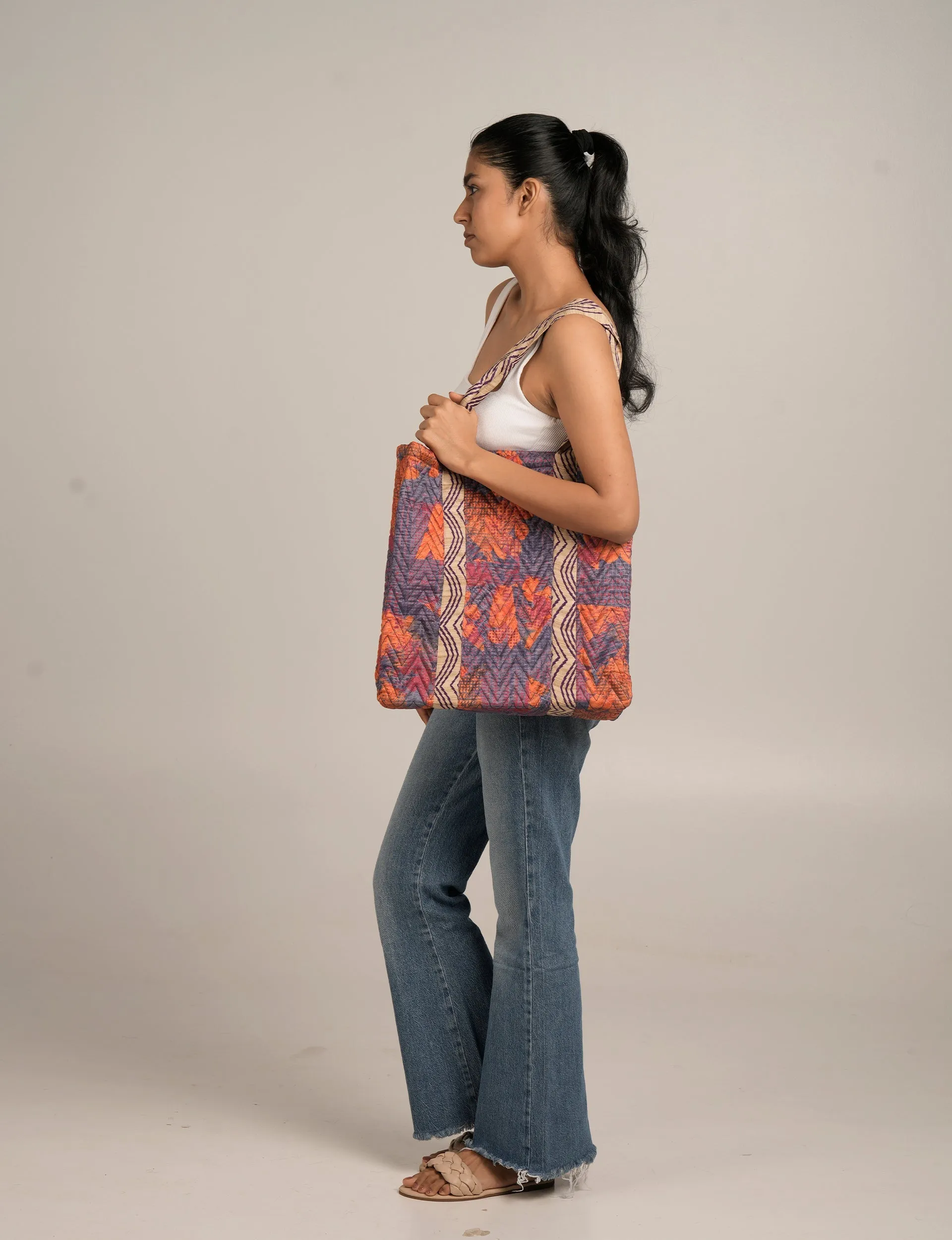 QUILTED TOTE BAG